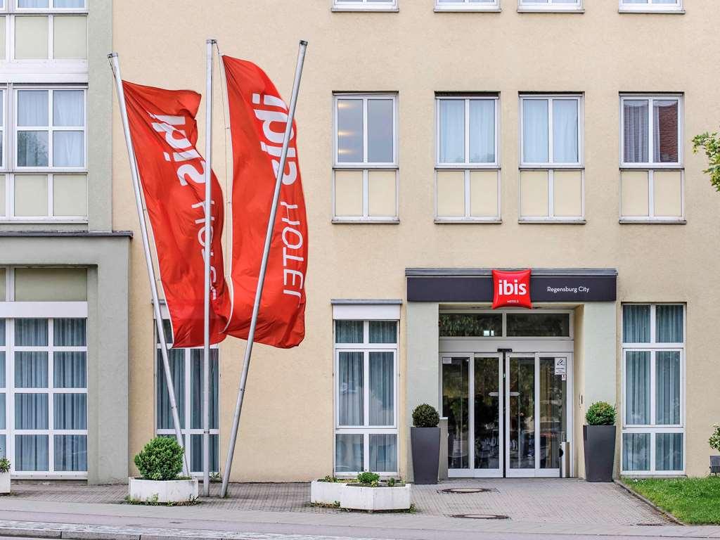 Ibis Regensburg Zentrum Exterior foto