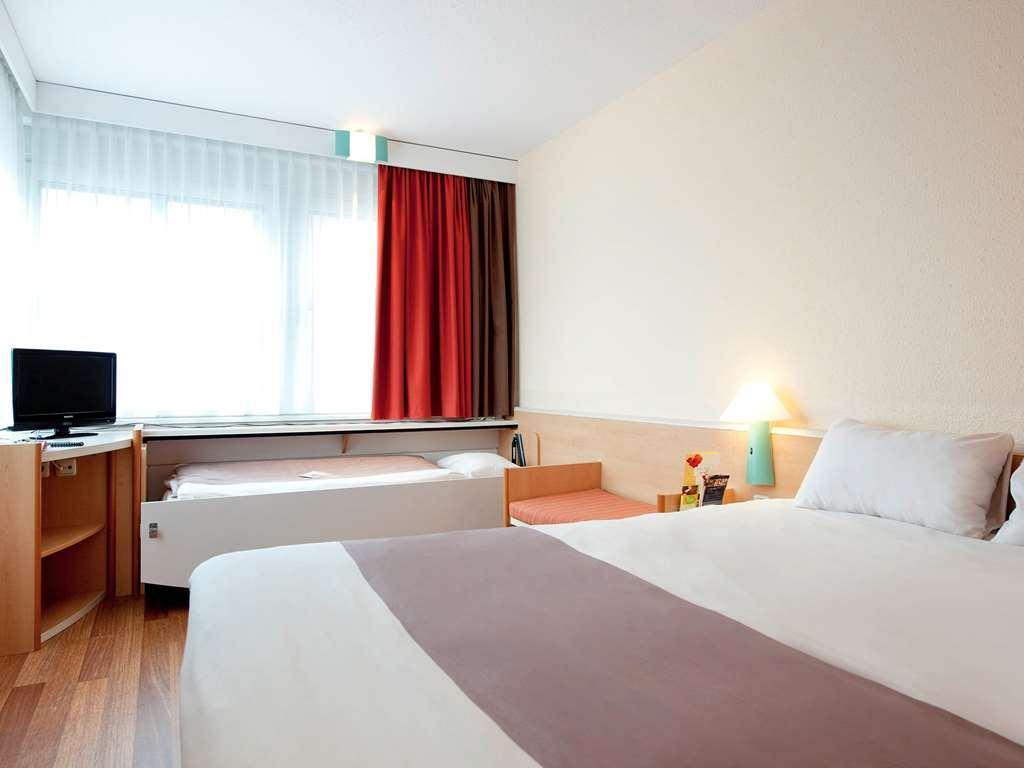 Ibis Regensburg Zentrum Exterior foto